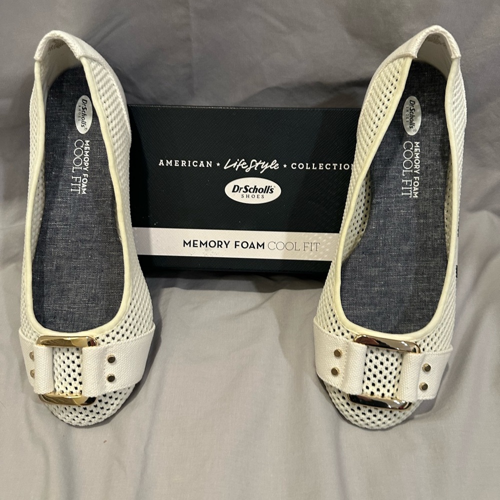 Dr. Scholl's Women's White Flats with Gold Accents